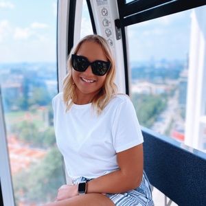 Meet your Posher, Natasha